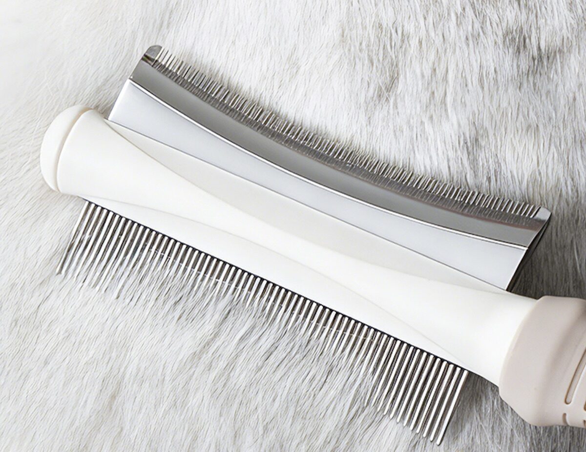 Double-Row Fine Comb